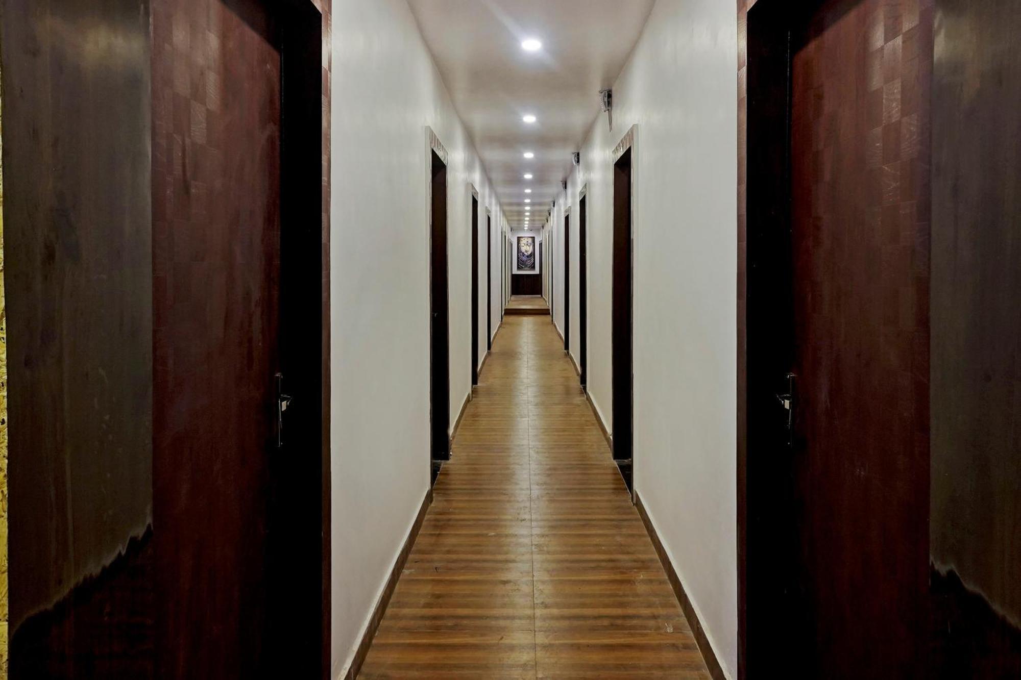 Collection O Gauri Shree Hotel โบปาล ภายนอก รูปภาพ